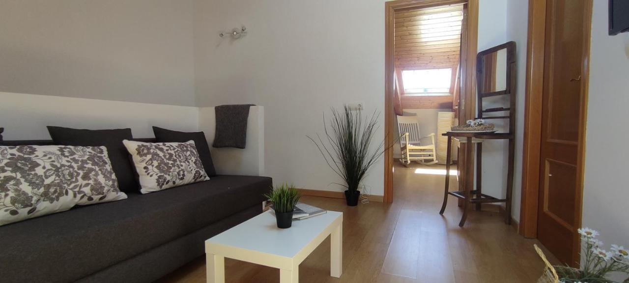 La Casa De Fuentetoba Villa Екстериор снимка
