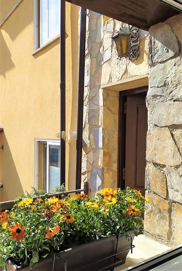 La Casa De Fuentetoba Villa Екстериор снимка